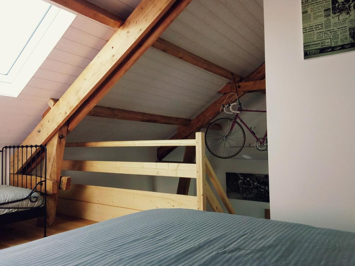 Chambres D'Hotes Quatre Mains Saint-Priest-des-Champs Bagian luar foto